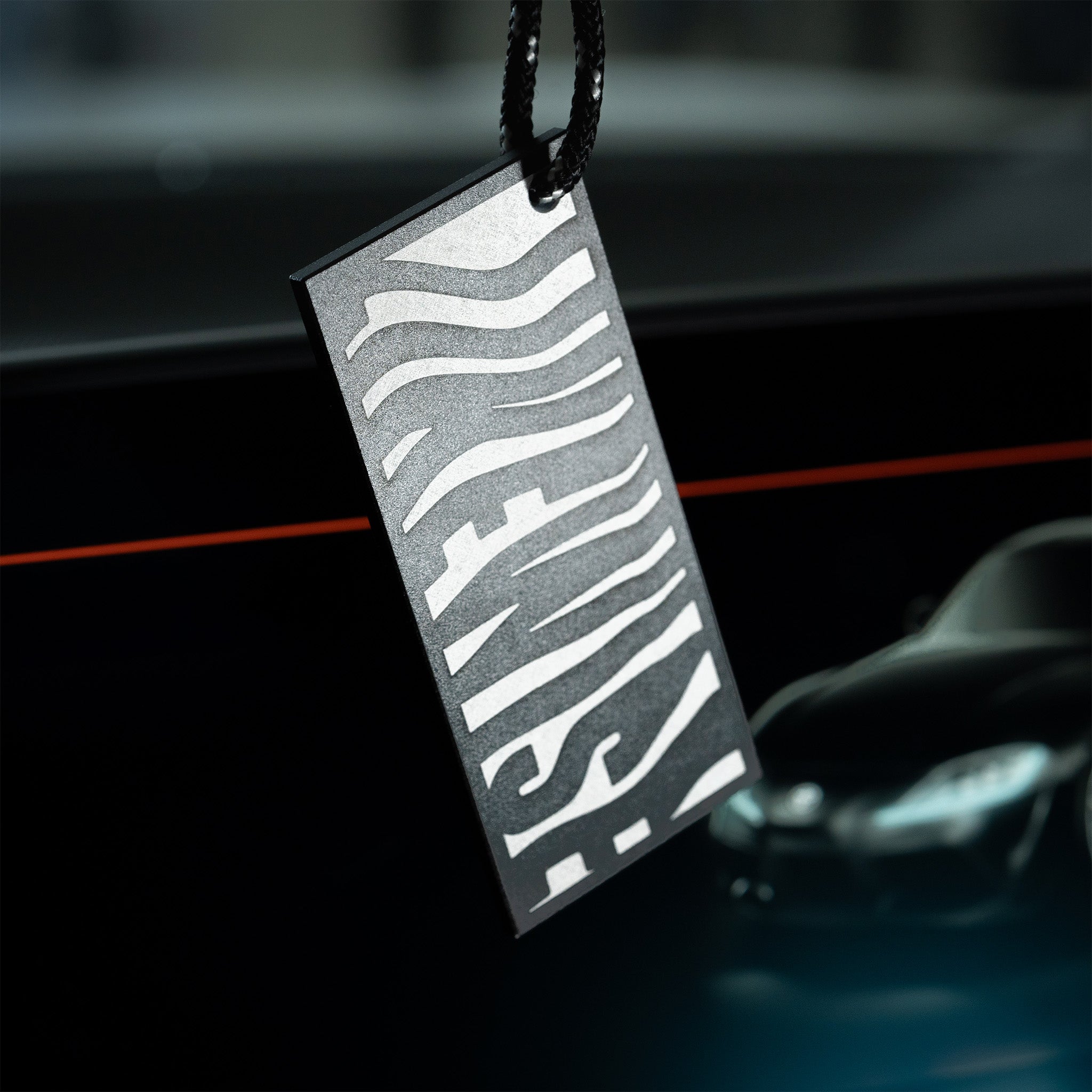 ライクワイズ　マイクロウェーブヘルボーイ　ブラック　キーホルダー　アクセサリー キーホルダー - We Are Likewise - JP